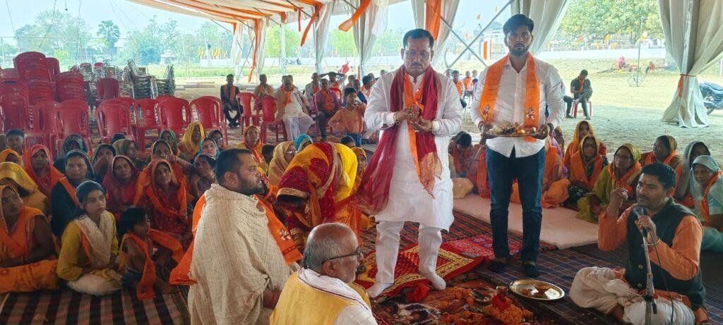 शुभ मुहूर्त में शुरू हुआ वैदिक मंत्रों के बीच श्रीरामकथा का भूमि पूजन