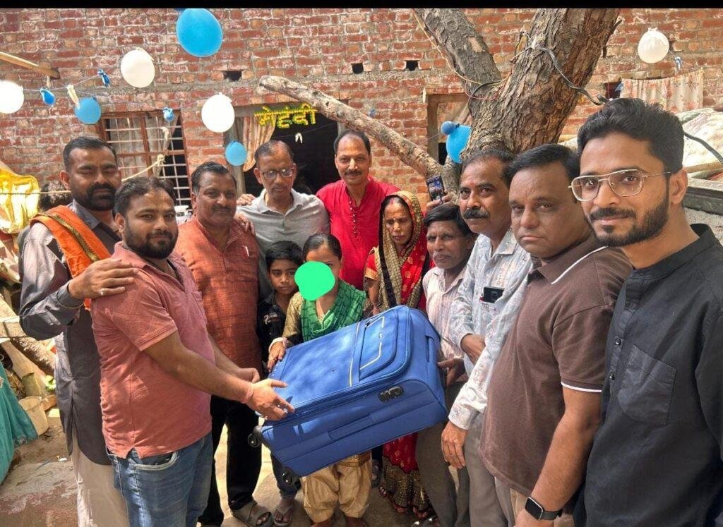 कायस्थ सेना कल्याण परिवार रजिस्टर्ड द्वारा एक आर्थिक रूप से जरूरत मंद परिवार की बिटिया की शादी में किया सहयोग