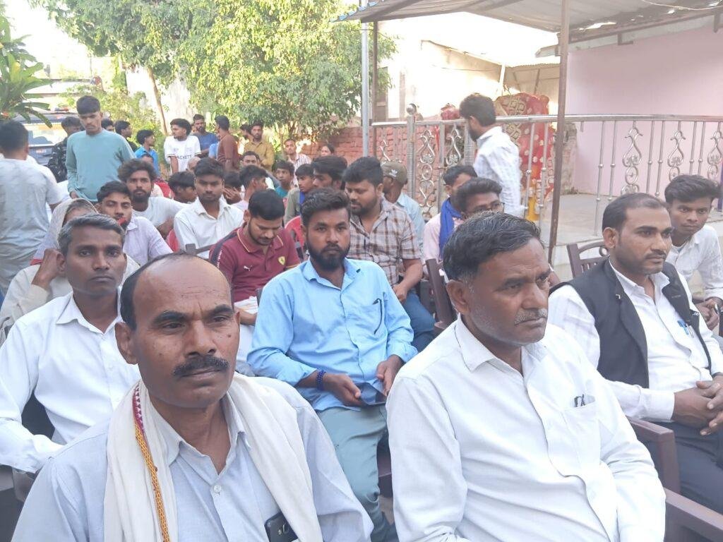 अंबेडकर जयंती पर सख्त अलर्ट: बिलरियागंज में प्रशासन सक्रिय, पीस कमेटी की बैठक में दिए गए कड़े निर्देश