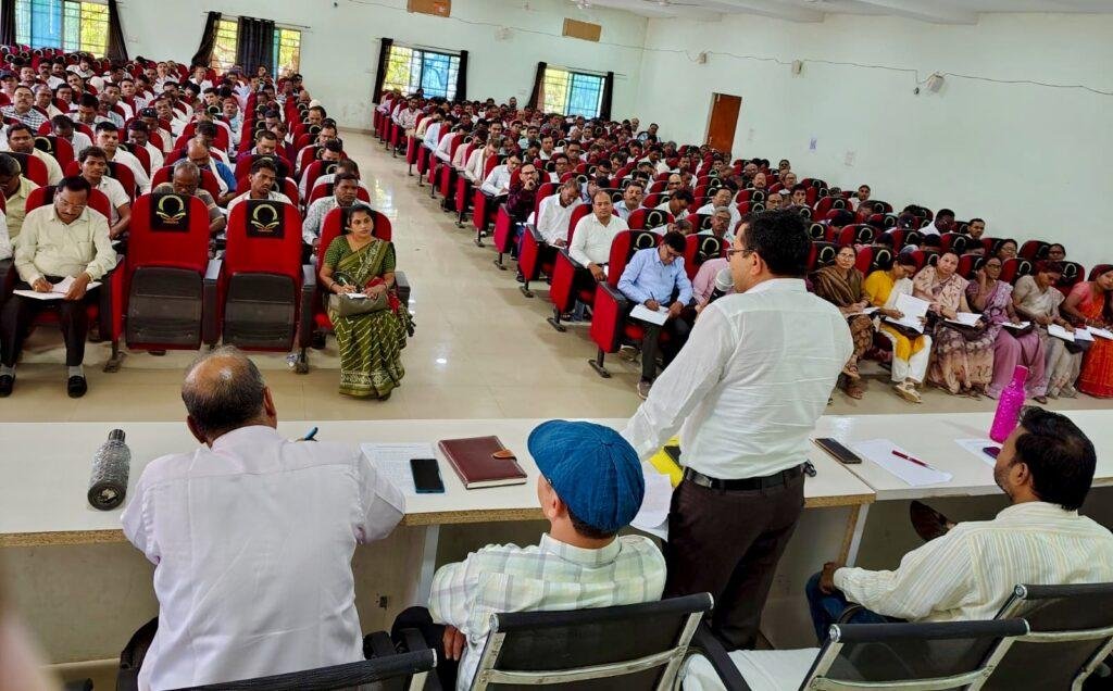 16 जून से शाला प्रवेश उत्सव के व्यापक आयोजन के निर्देश, नए शिक्षा सत्र की तैयारियों पर शिक्षा विभाग की हुई अहम बैठक
