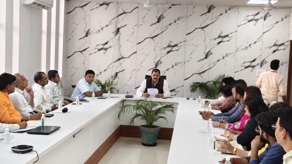 दीक्षांत समारोह की संभावित तिथि आते ही कुलपति ने किया टीम का गठन