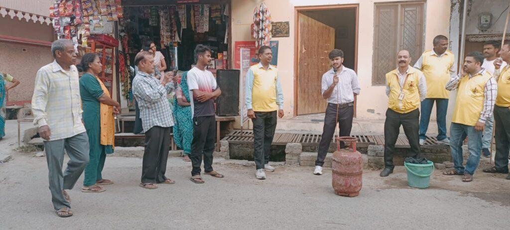 कृष्णा पब्लिक स्कूल खलीलपुर रोड़ सीबीगंज में अग्नि सामान के विषय पर जागरूकता कार्यक्रम किया गया आयोजित