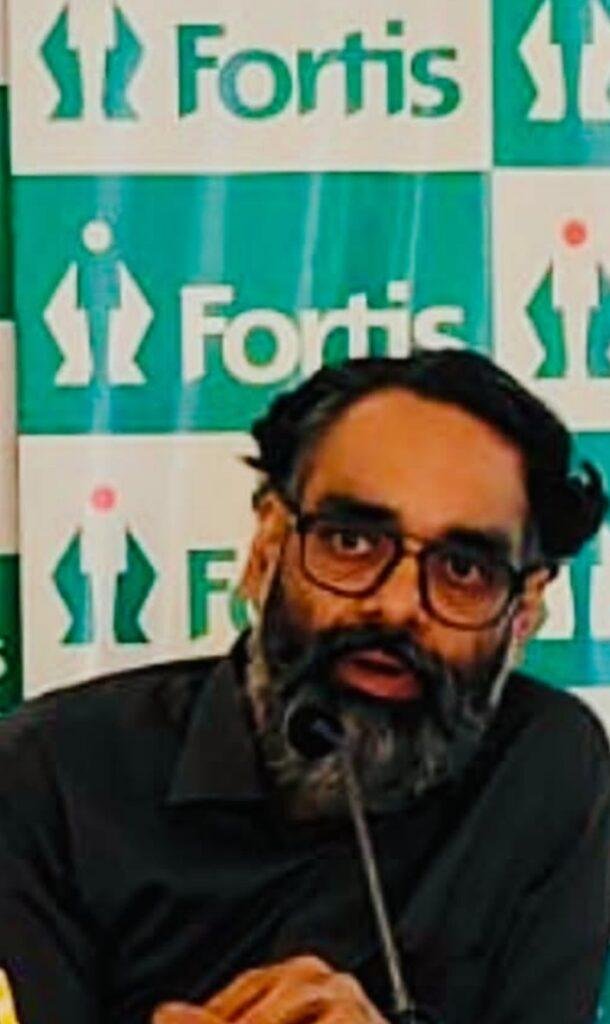 फोर्टिस मोहाली में नन्हे मरीजों की रीढ़ की हड्डी की जटिल बीमारियों का सफल इलाज