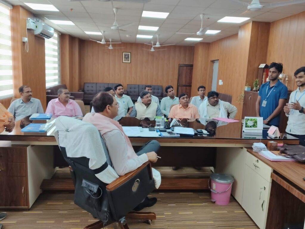 युवा नव प्रवर्तक ही विकसित भारत के वास्तविक निर्माता- कुलपति