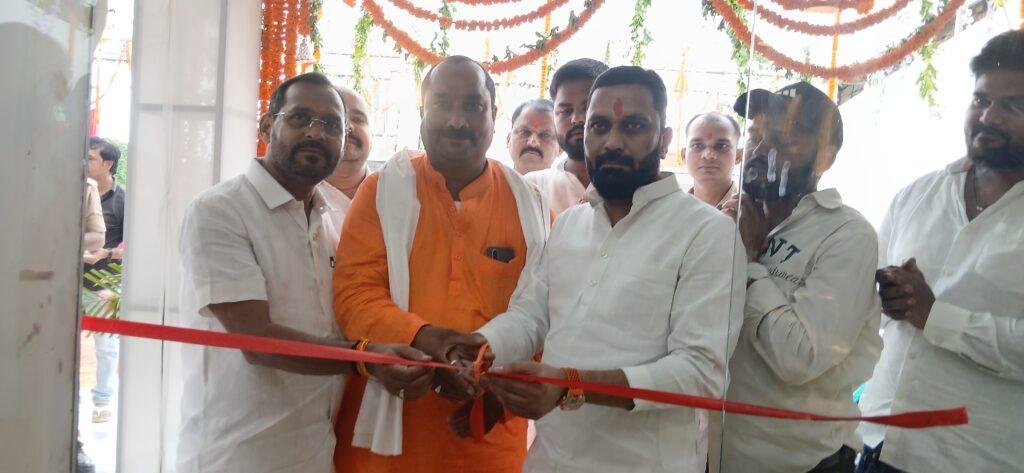आजमगढ़ में ‘द क्षीर सागर’ के नए आउटलेट का भव्य उद्घाटन: मिठाई, बेकरी और फास्ट फूड का मिलेगा अनोखा स्वाद- शुभम सिंह