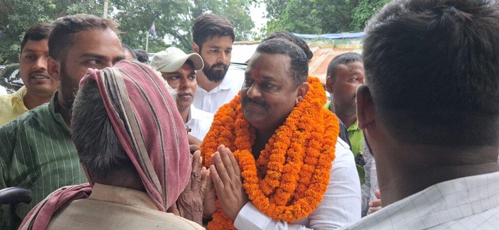 निजामाबाद में भाजपा से दावेदारी पेश कर रहे दीपक राय का तूफानी जनसंपर्क, बोले—मौका मिला तो विकास को देंगे नई गति